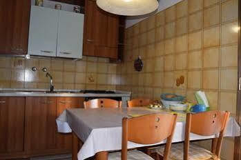 Casa Vacanza E Per Lavoro Elena E Carla 스피니아 외부 사진